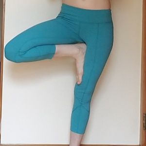 Teal prAna crop yoga leggings
